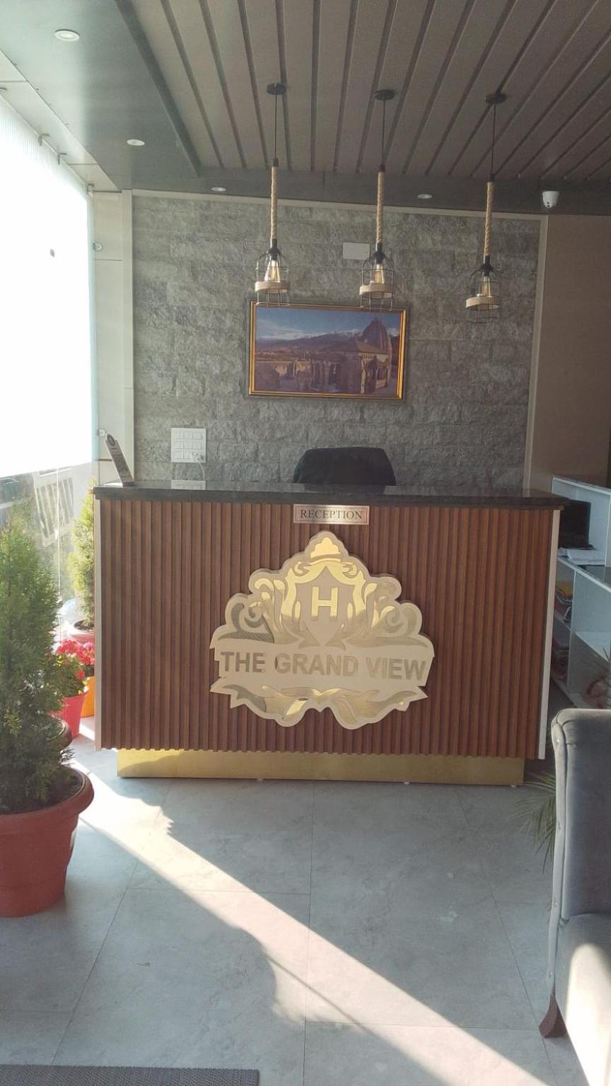 The Grand View Hotel Baijnath Ngoại thất bức ảnh