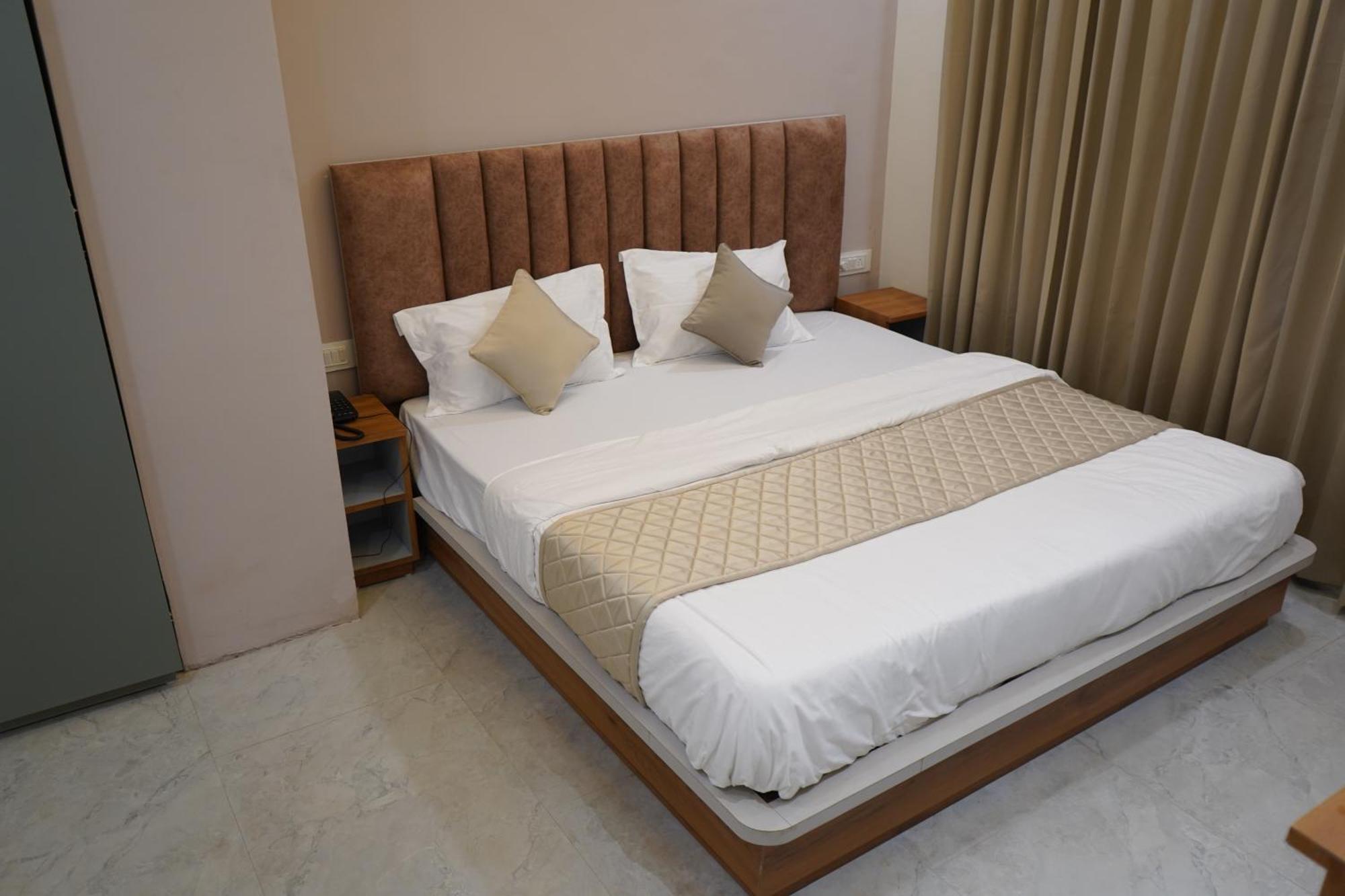 The Grand View Hotel Baijnath Ngoại thất bức ảnh